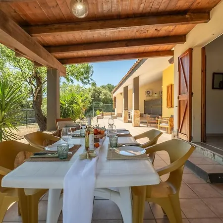 Tenuta Bucaneve- Retreat 5 Minutes From The Appartamento Solanas (Cagliari)